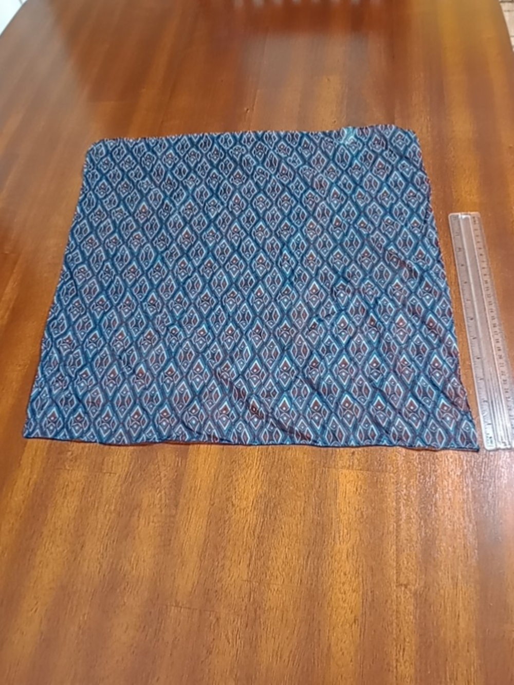 Blue Geometric Pattern Women's Scarf